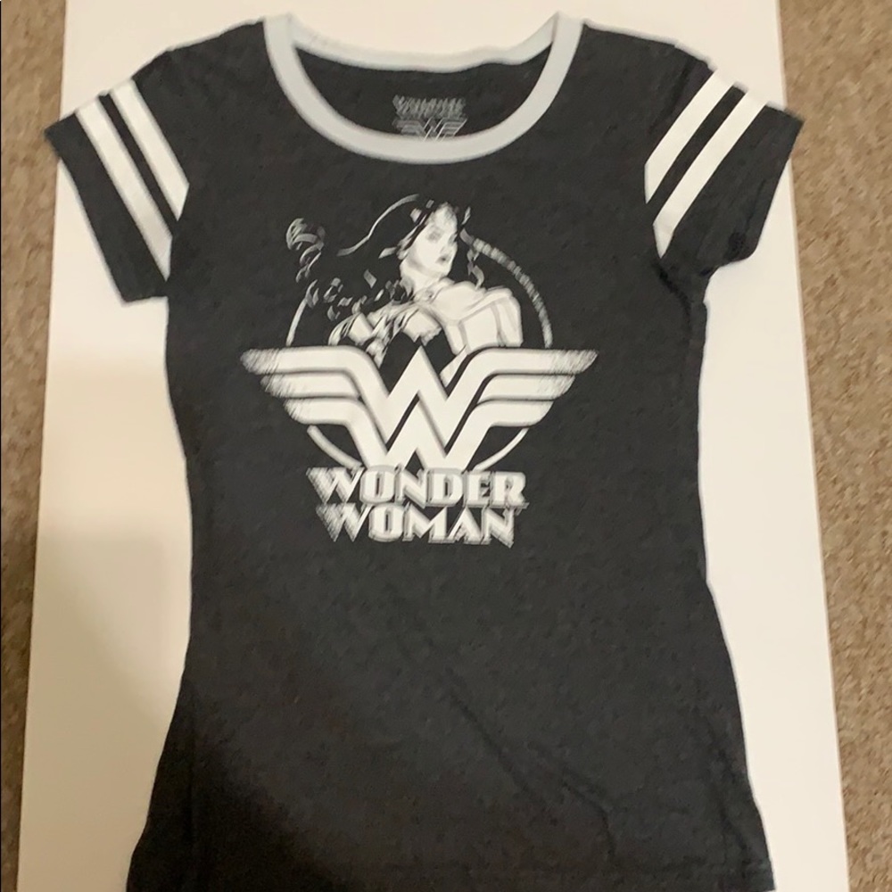 Women Wonder Woman shirt